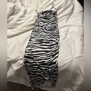Long maxi zebra dress